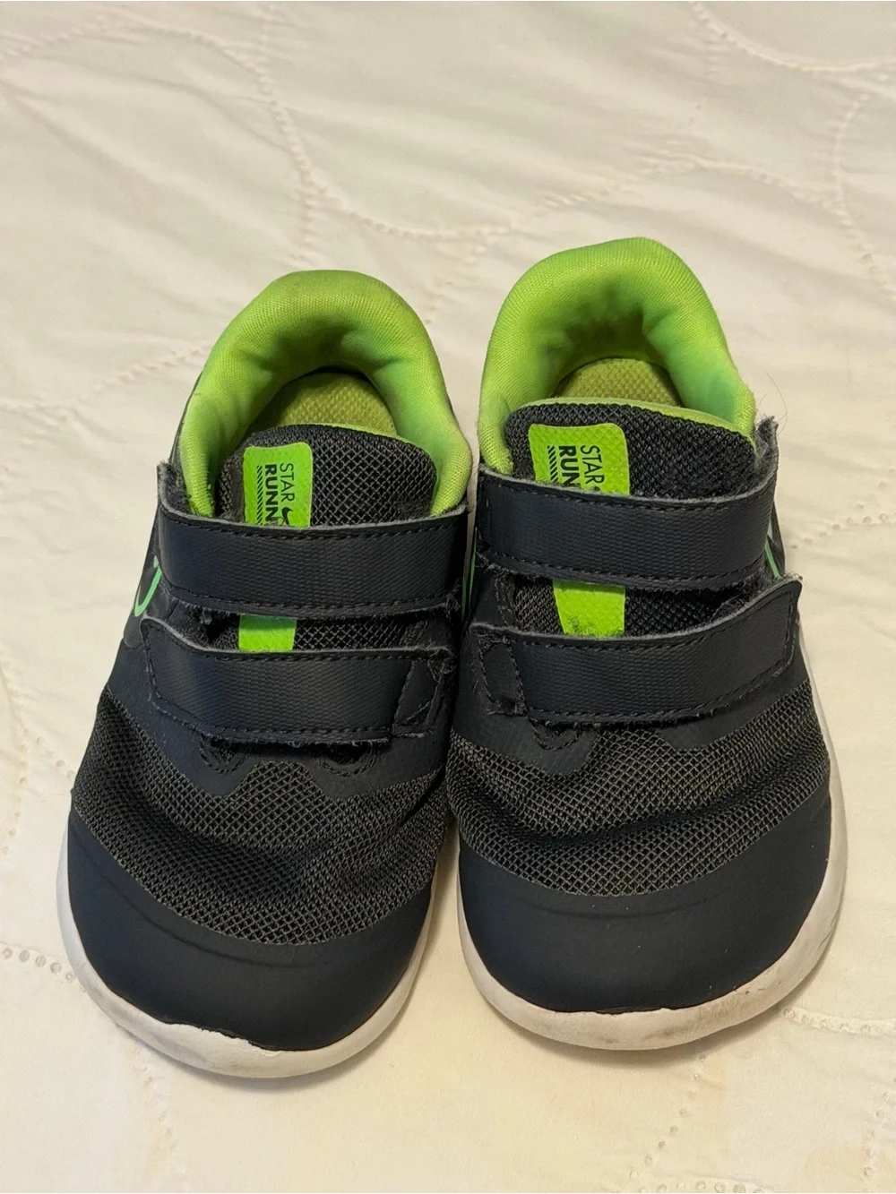 Nike Kids Black & Neon Green Velcro Sneakers